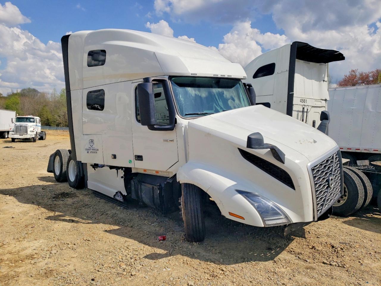 2025 Volv Vn