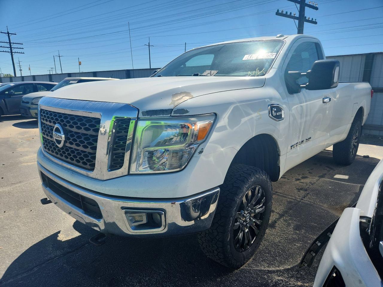 2017 Nissan Titan