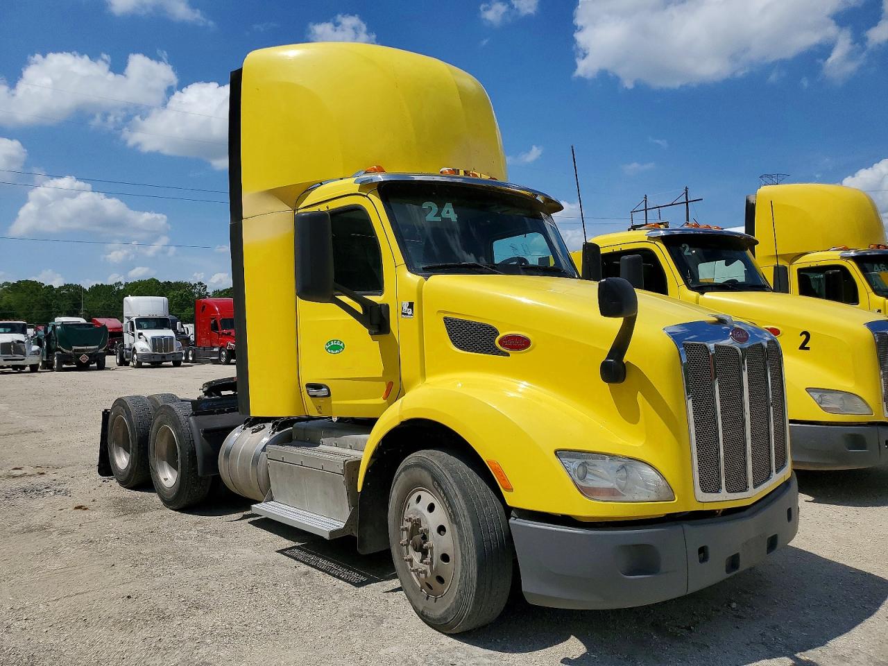2017 Peterbilt 579
