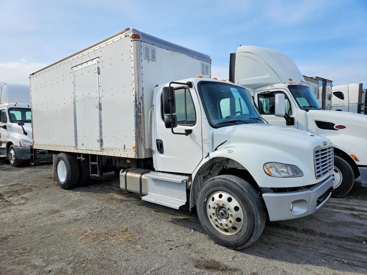 2015 Freightliner M2