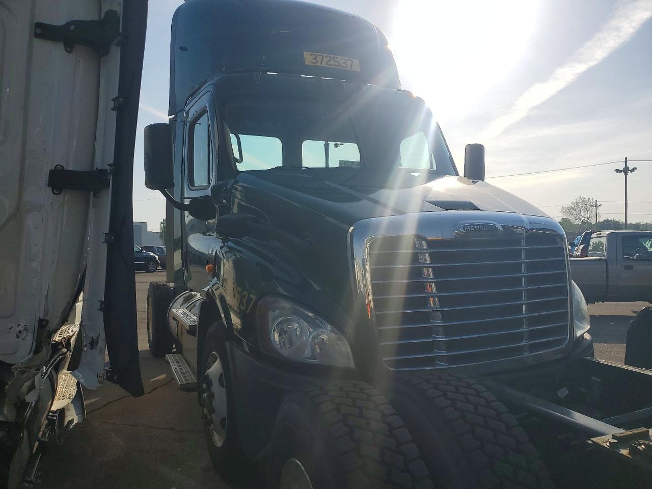 2018 Freightliner Cascadia 113