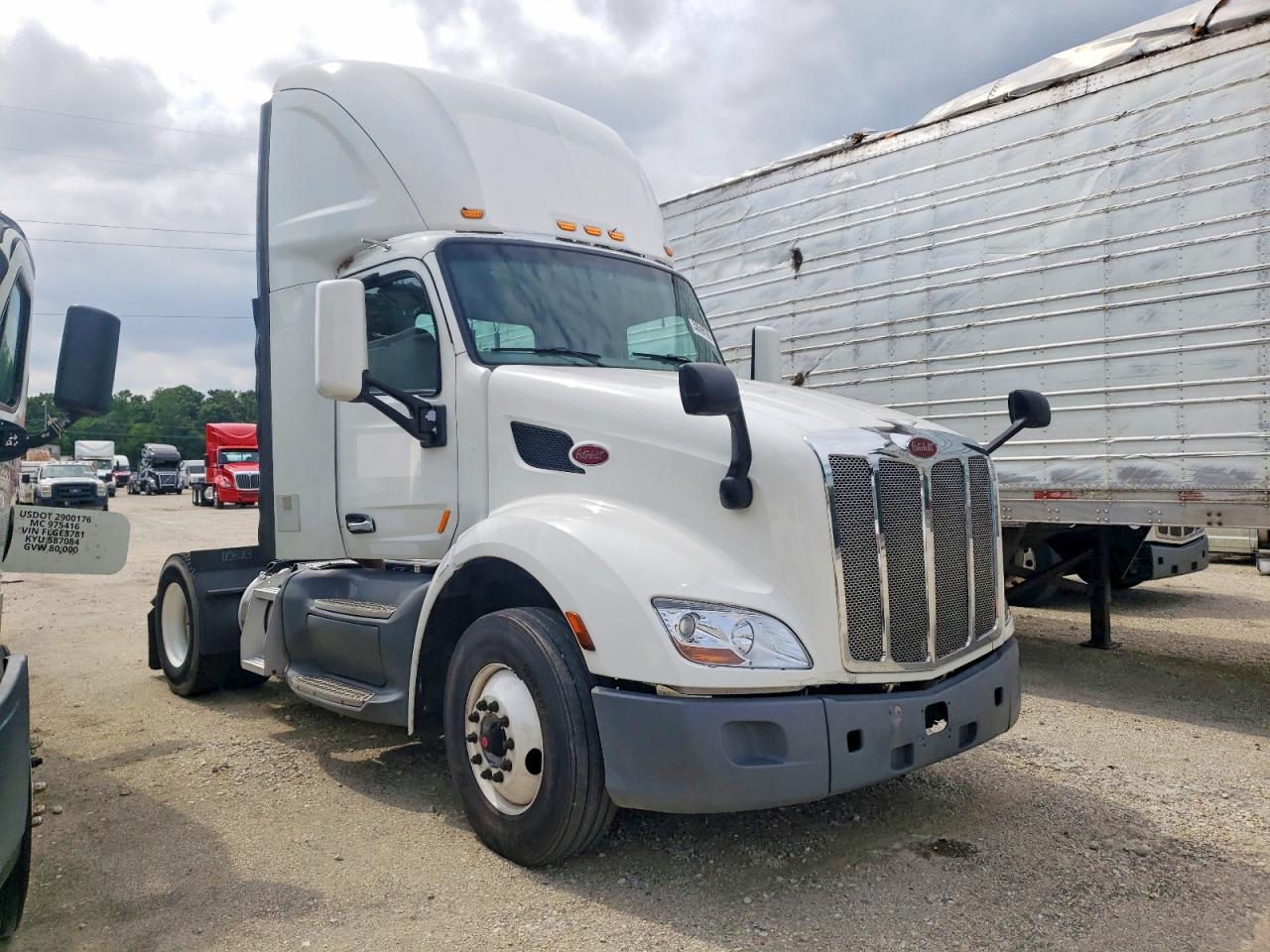 2018 Peterbilt 579