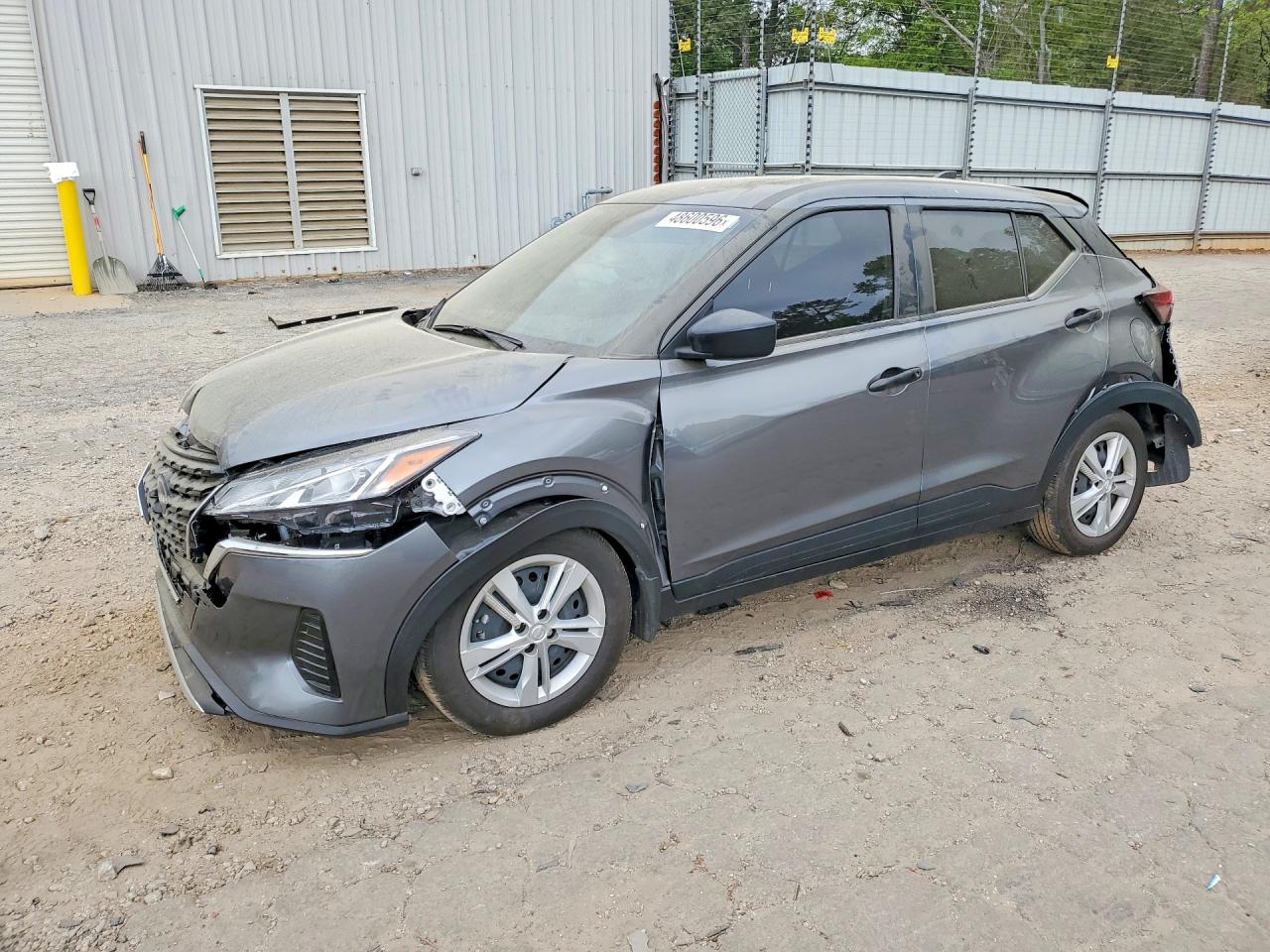 2025 Nissan Kicks