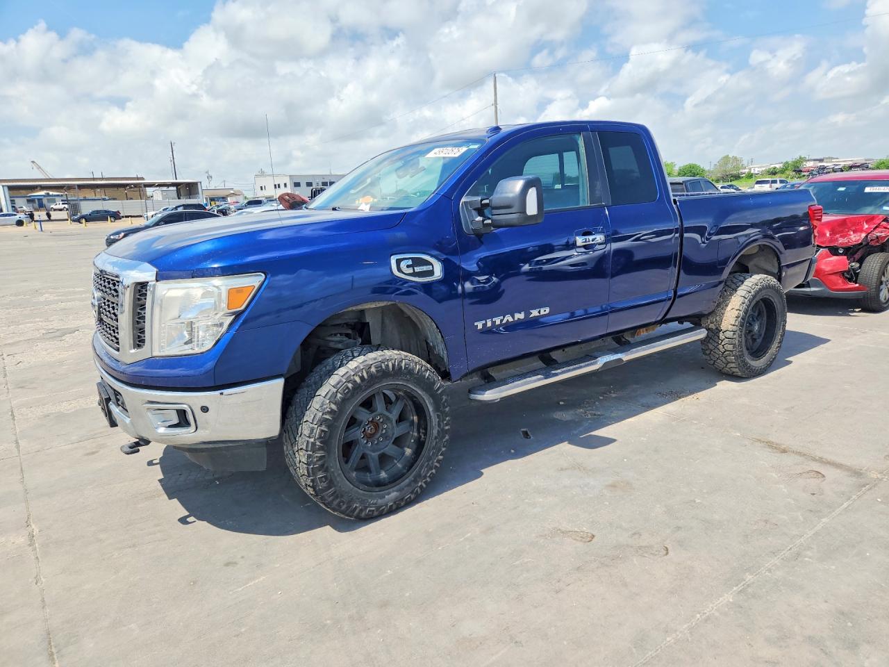 Nissan Titan