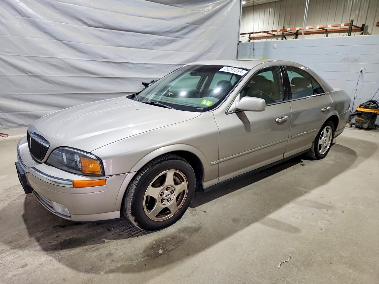 2000 Lincoln Townhouse Ls