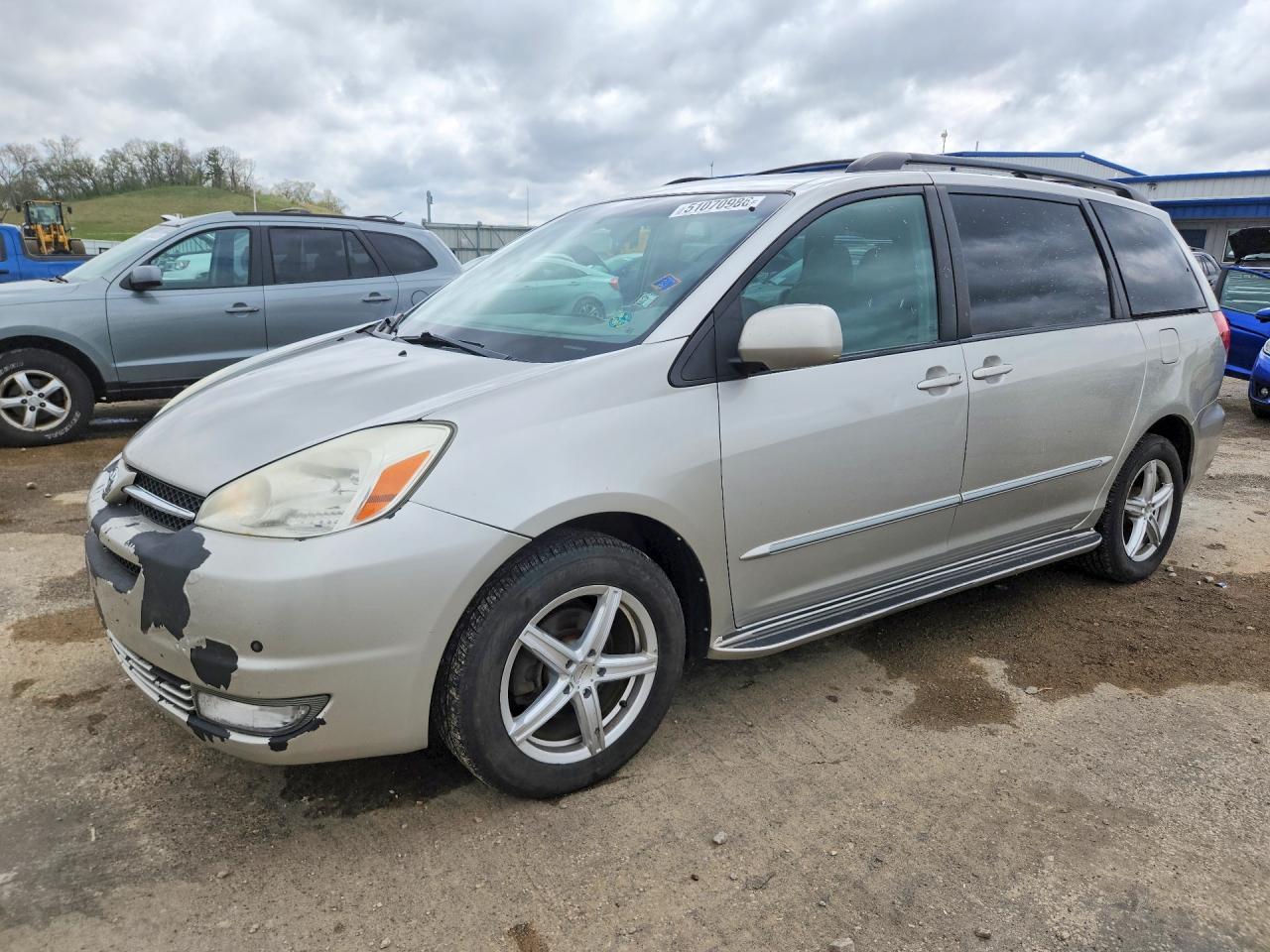 2004 Toyota Sienna