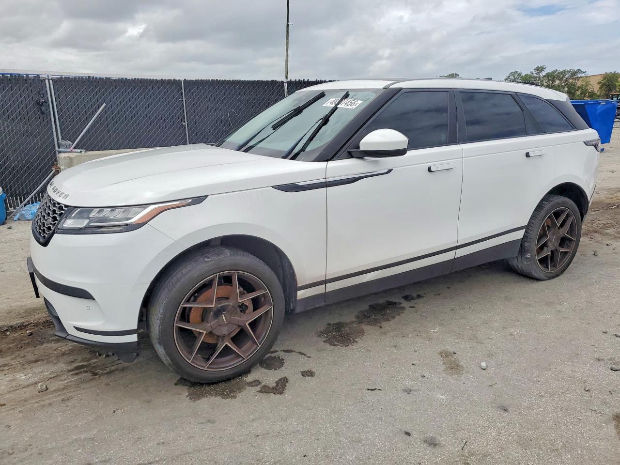 2019 Landau Boat Co Range Rover