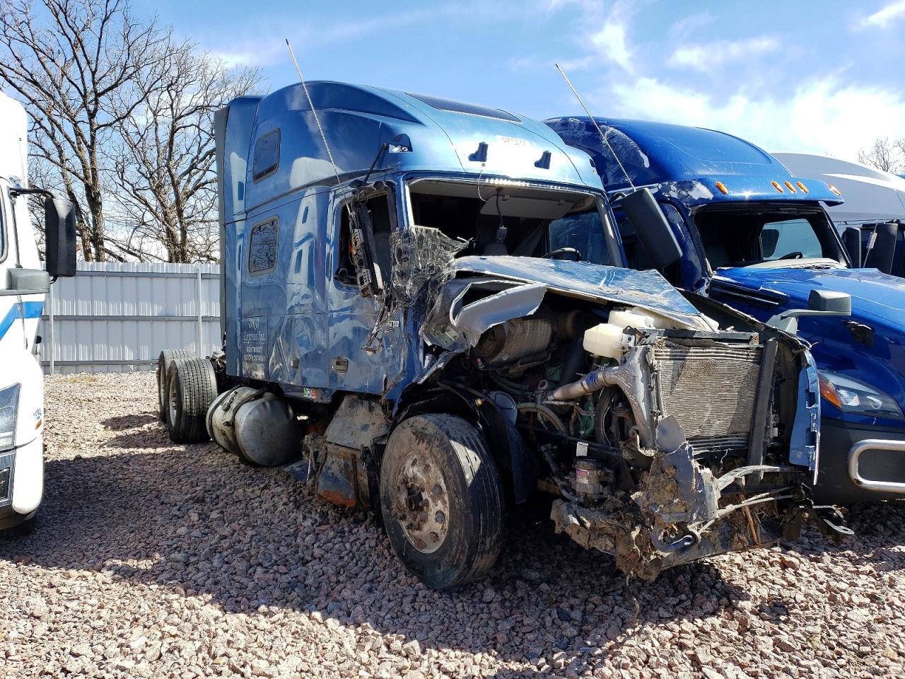 2023 Volvo VN