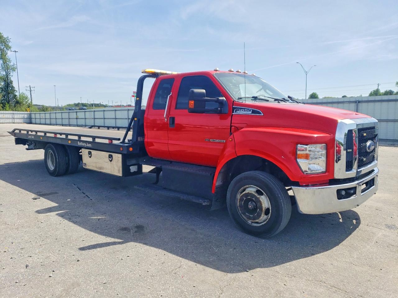 2017 Ford F-650