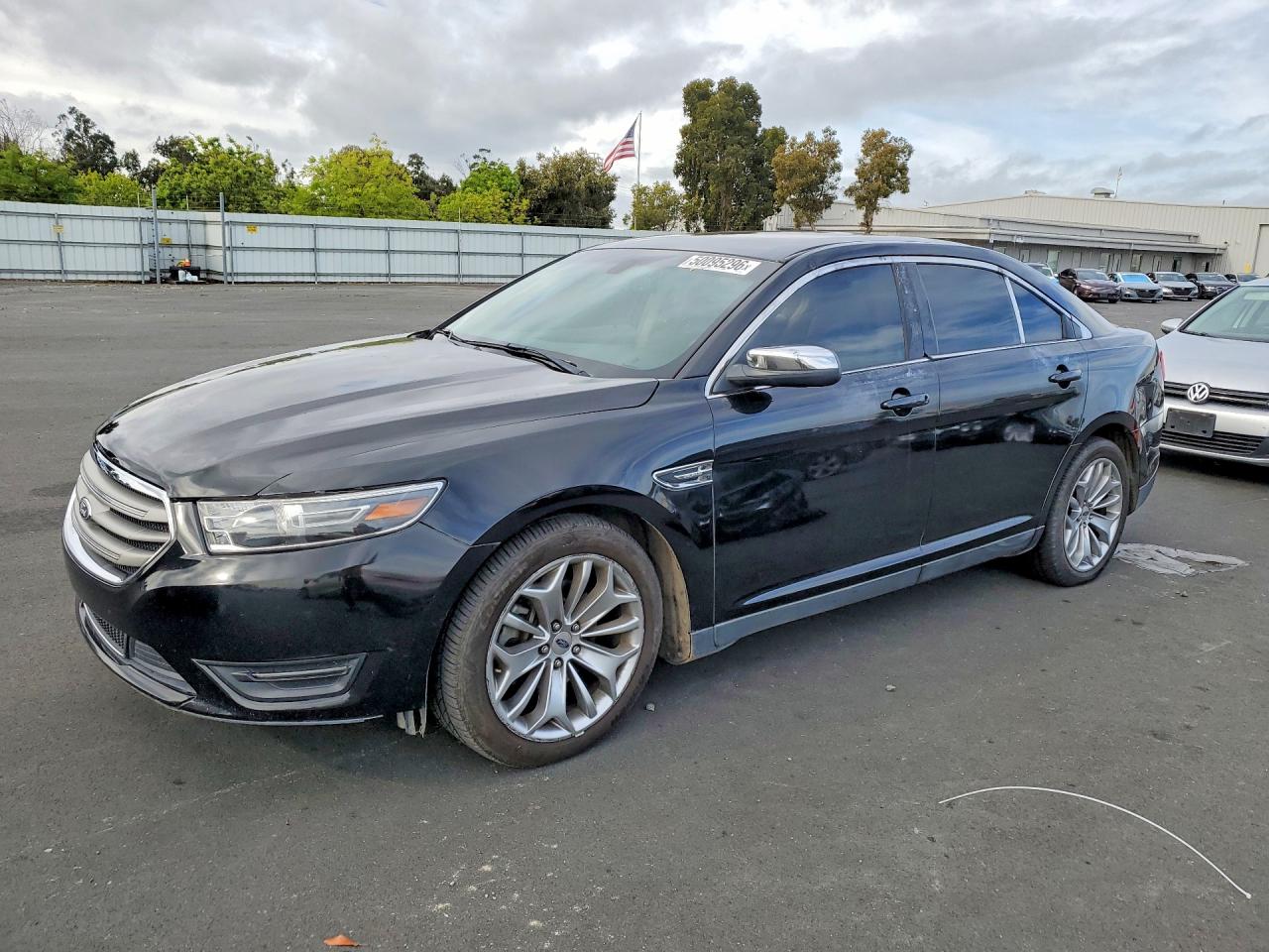 2015 Ford Taurus