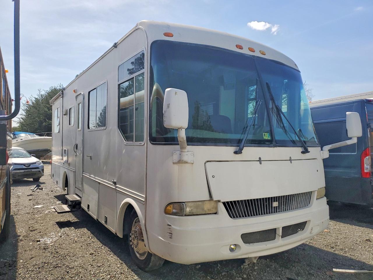 2002 Workhorse P32