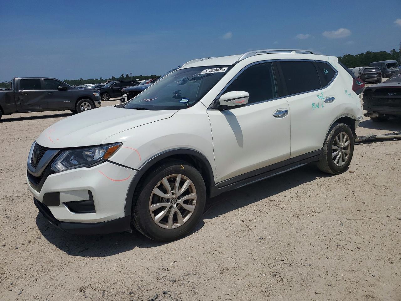 2020 Nissan Rogue