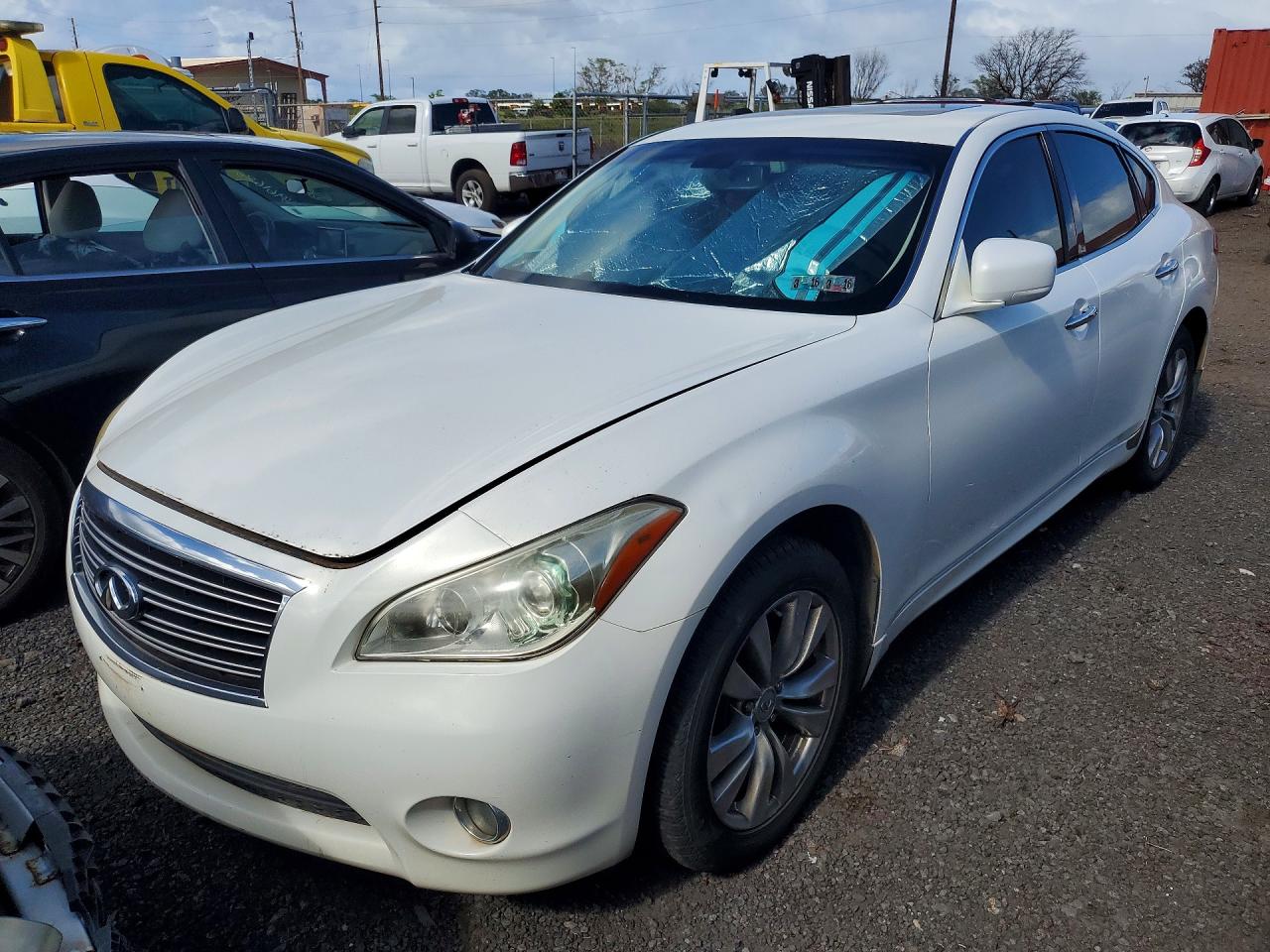 2012 Infiniti M37