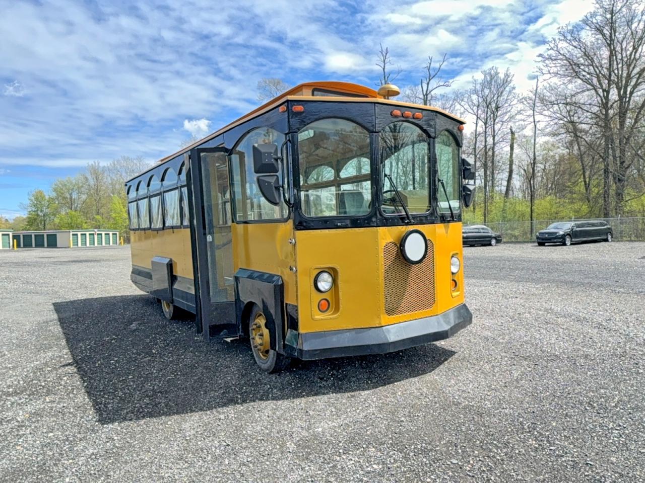 Freightliner M2106