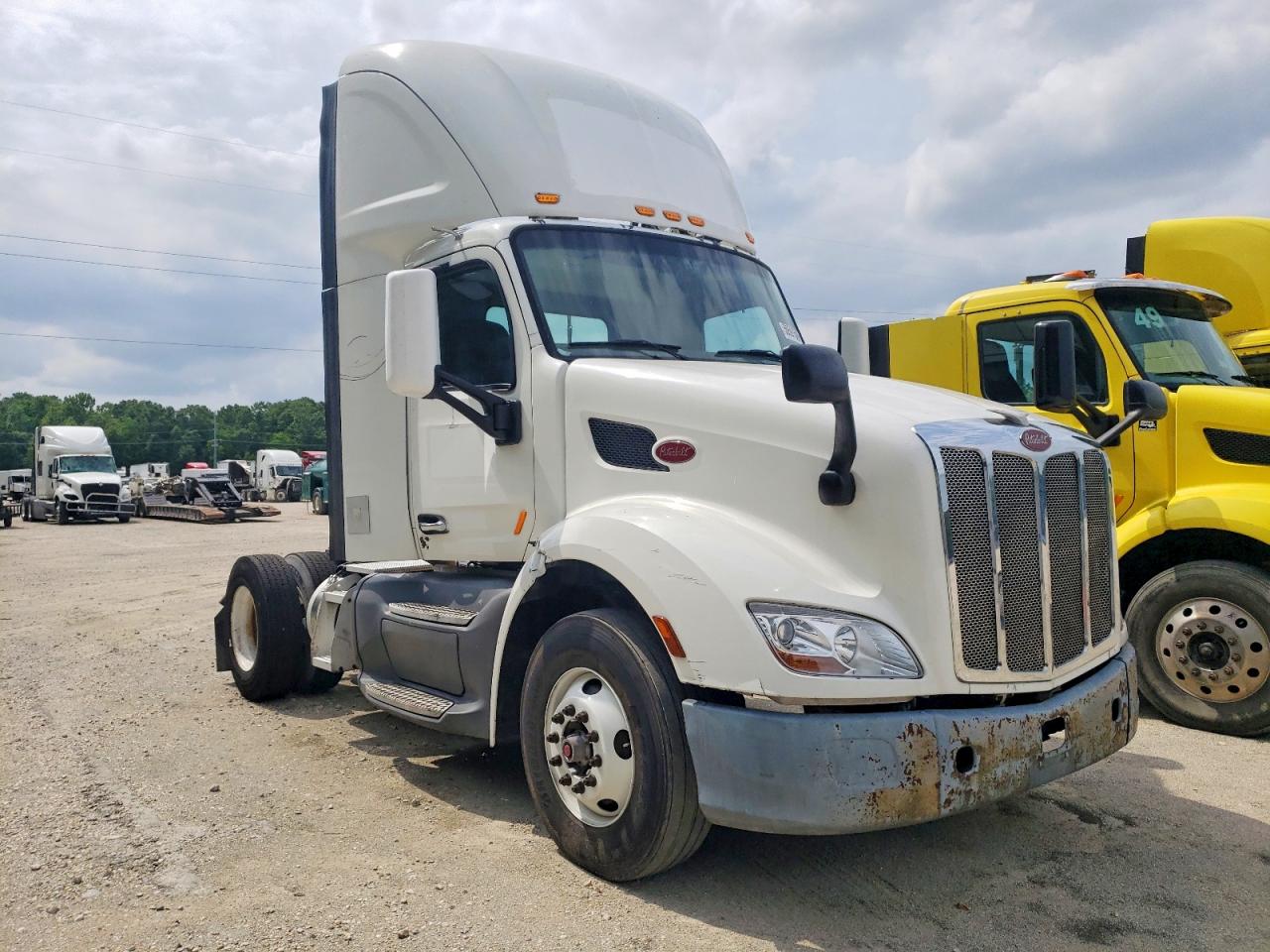 Peterbilt 579