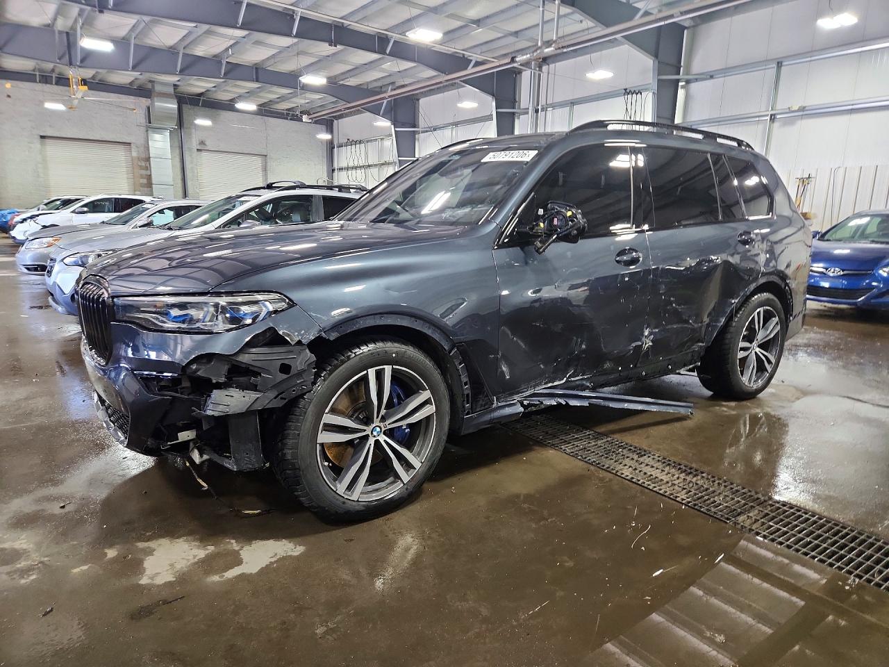 2022 BMW X7