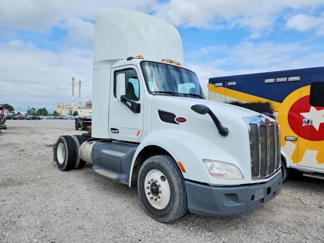 2015 Peterbilt 579