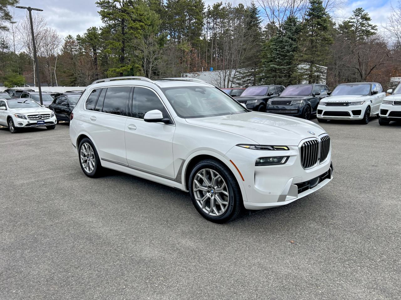 2023 BMW X7