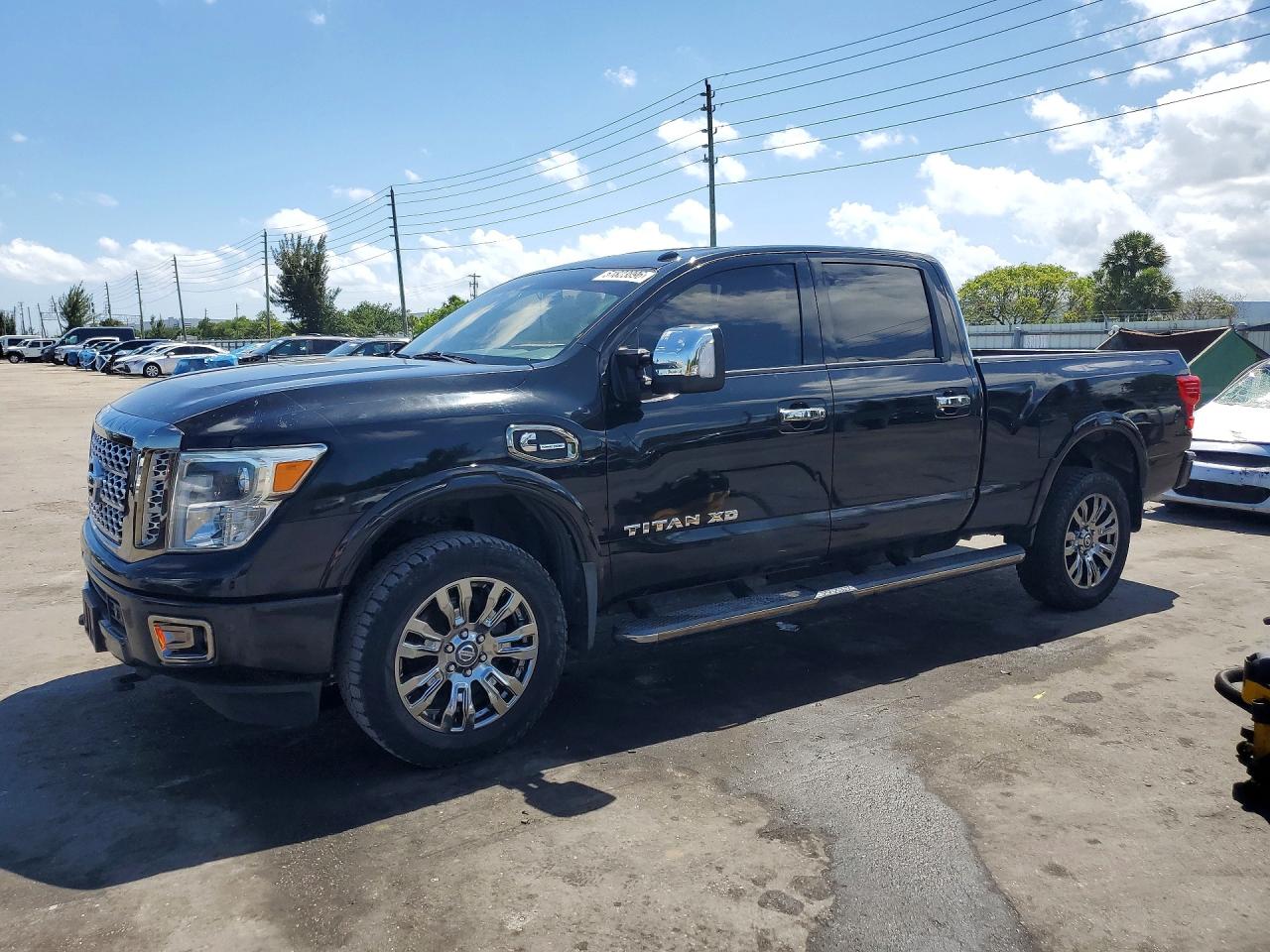 2017 Nissan Titan
