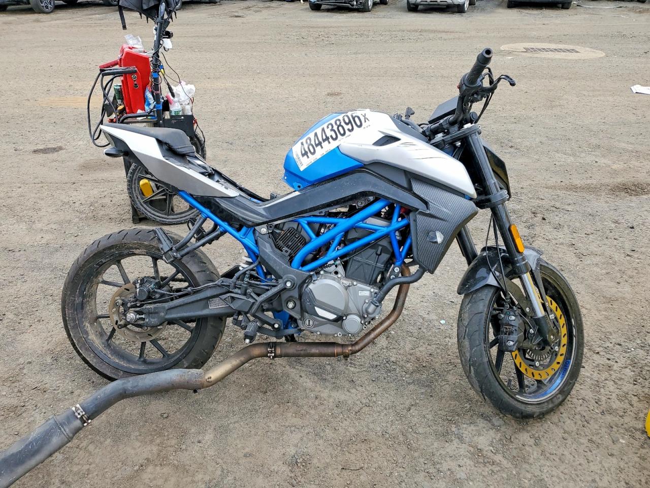 2022 Cfhg 300nk