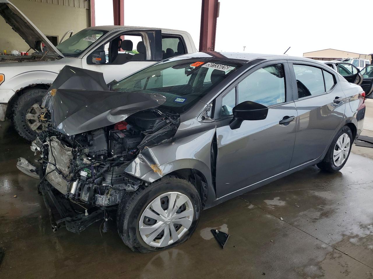 2025 Nissan Versa