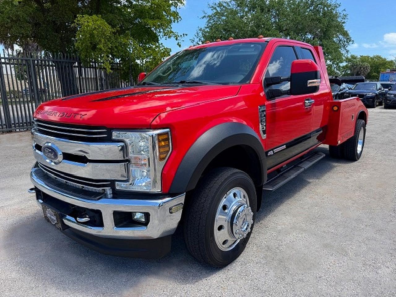 Ford F-550 Super Duty