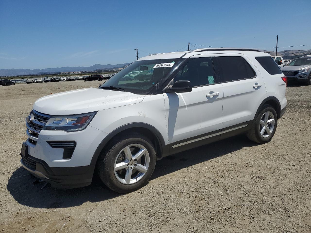 2018 Ford Explorer x XLT