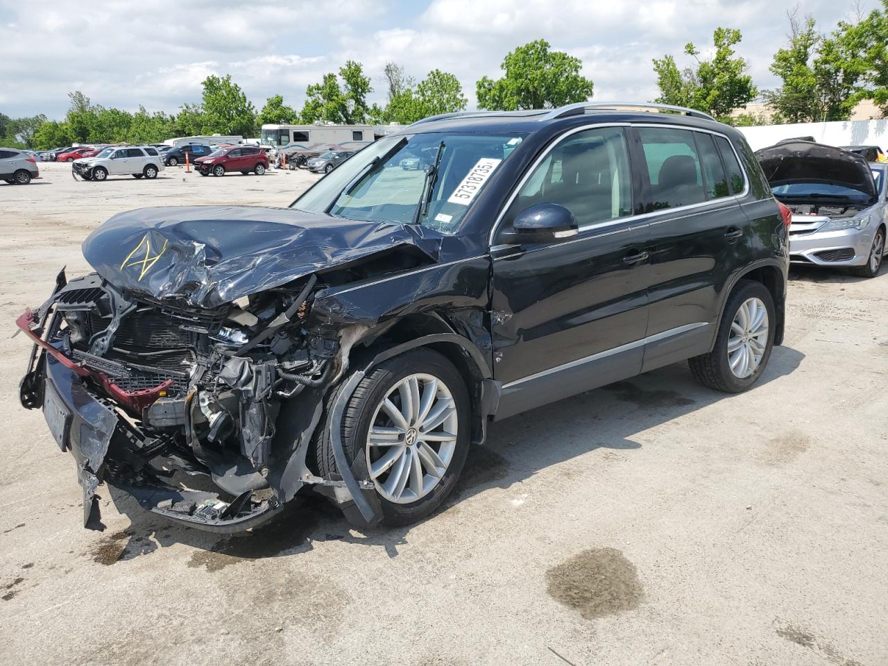 2016 Volkswagen Tiguan s S