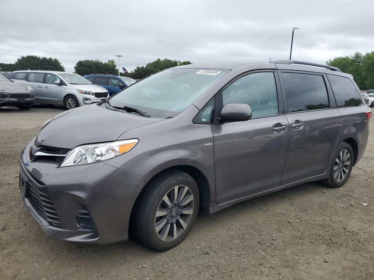 2019 Toyota Sienna le LE