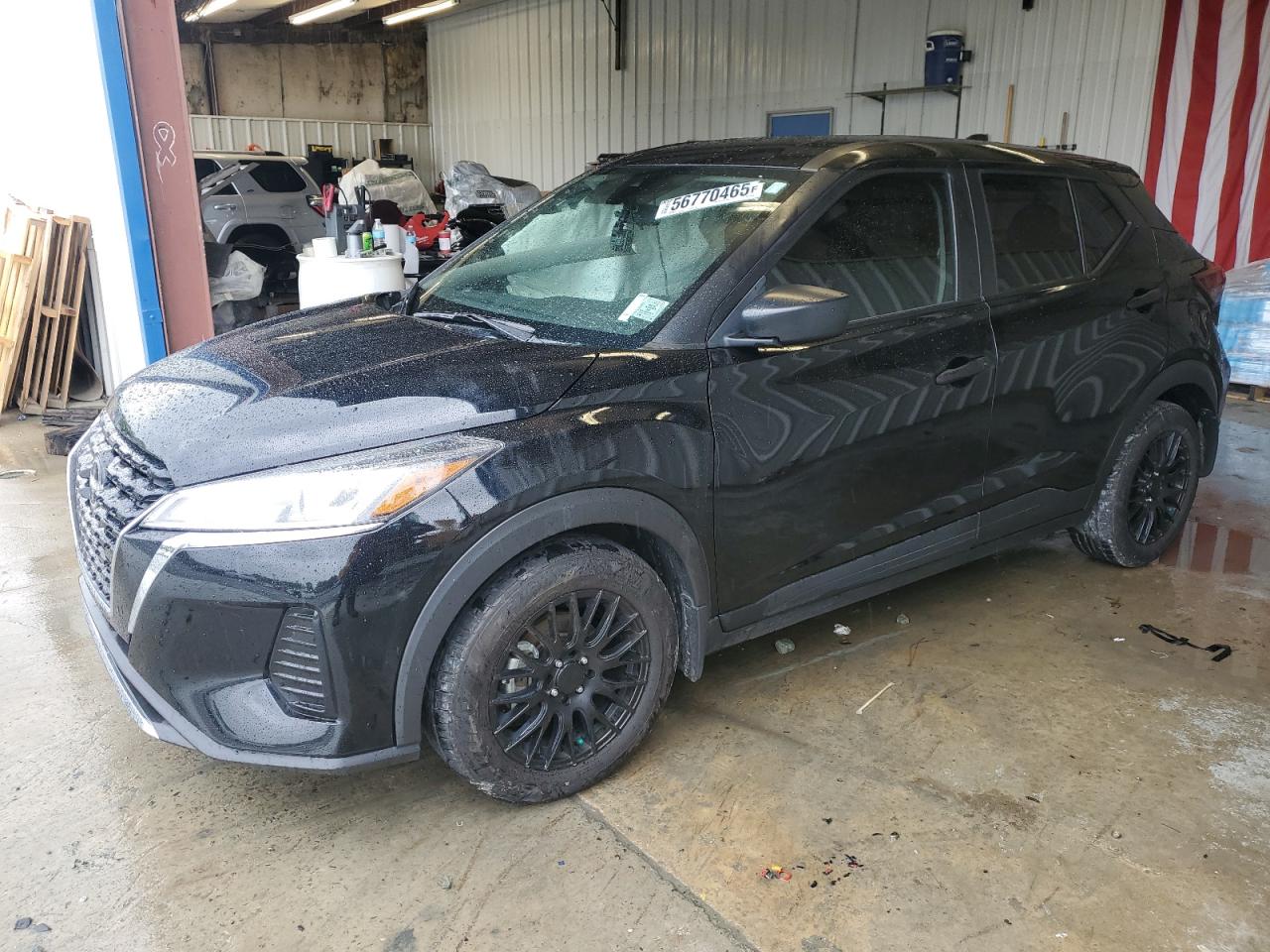 2023 Nissan Kicks s S