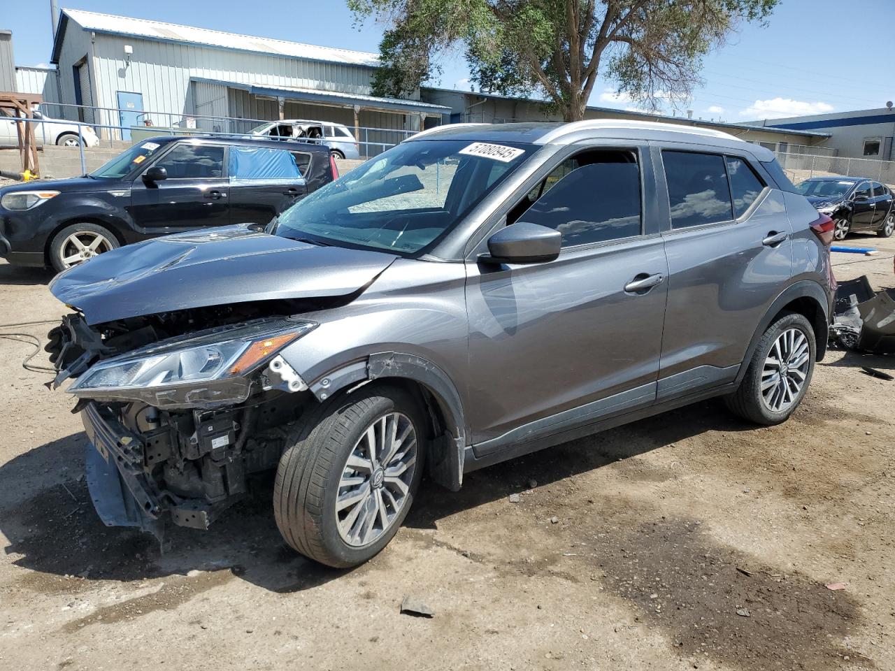 2024 Nissan Kicks sv SV