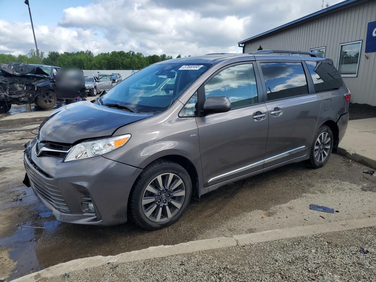 2020 Toyota Sienna xle XLE