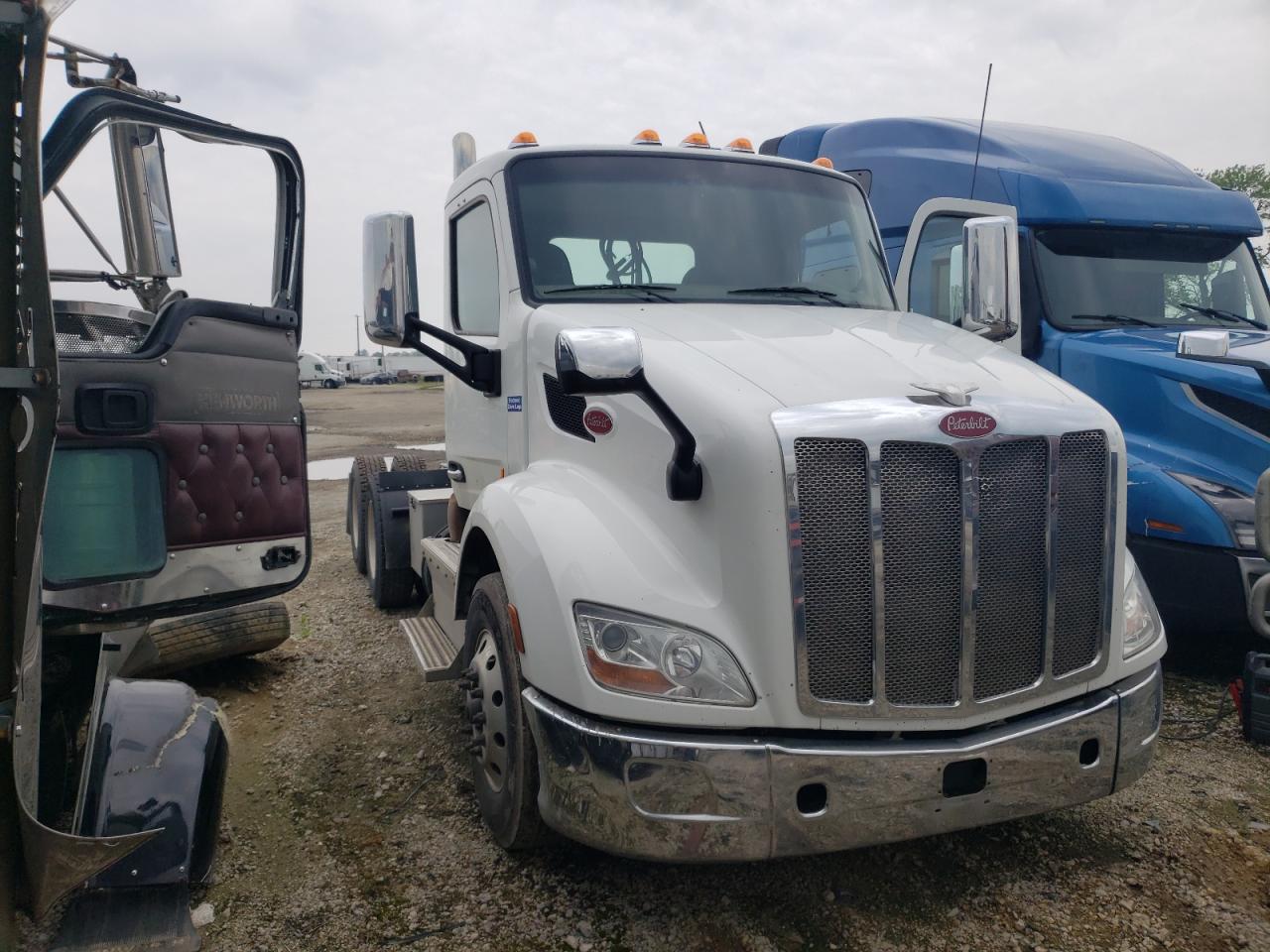 2016 Peterbilt 579