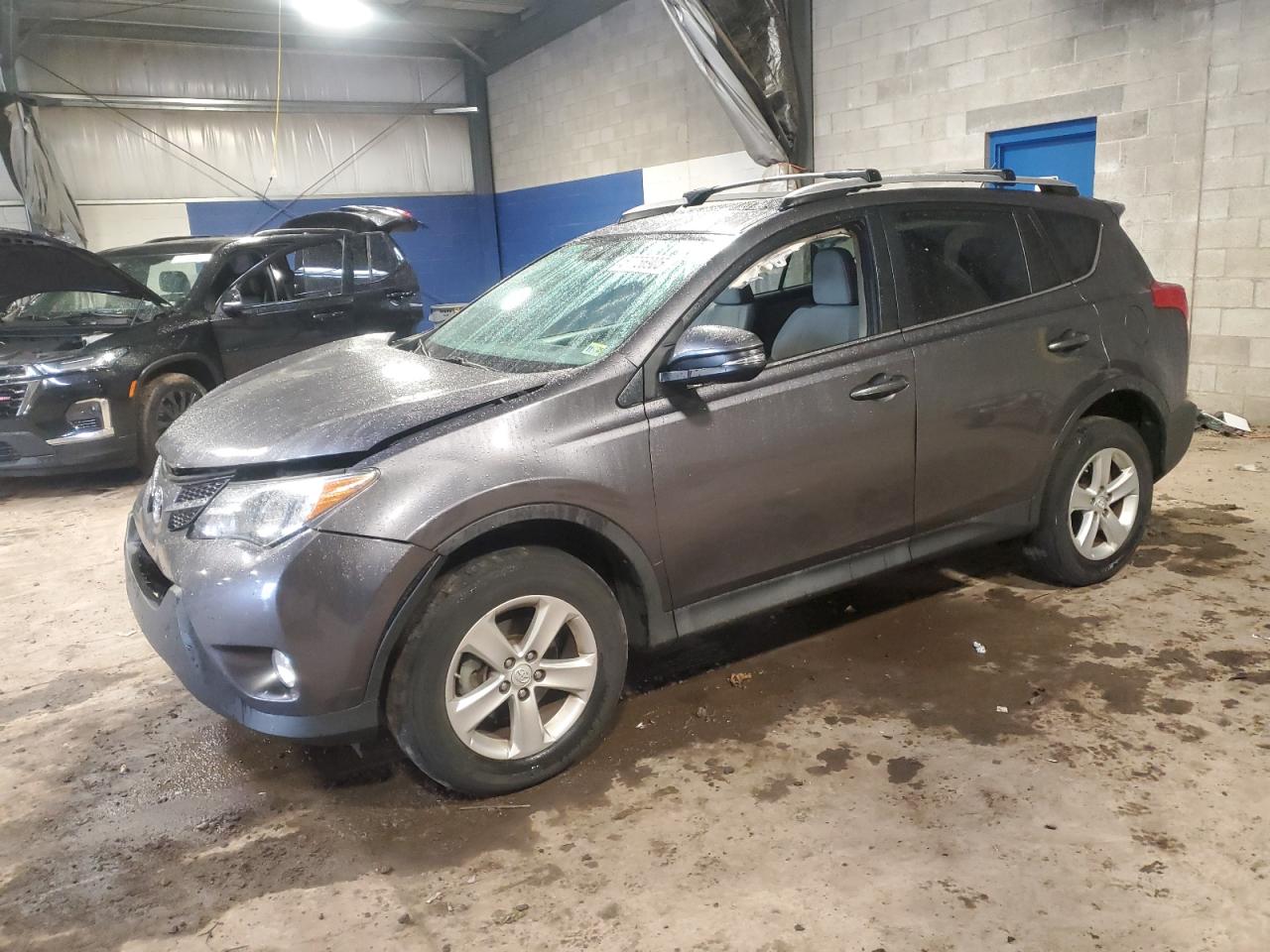 2014 Toyota Rav4 xle XLE