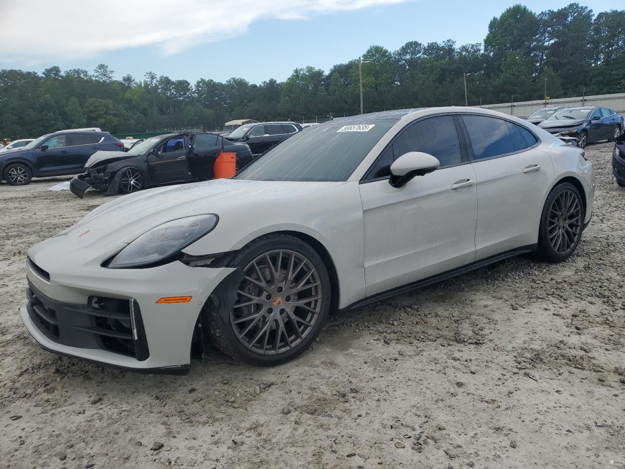 Porsche Panamera b