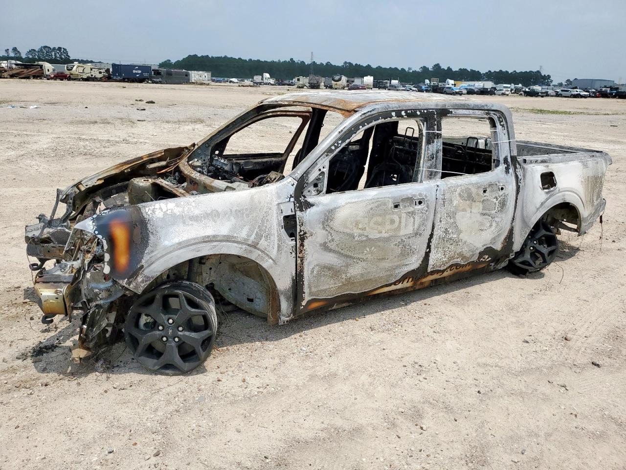 2024 Ford Maverick x XLT