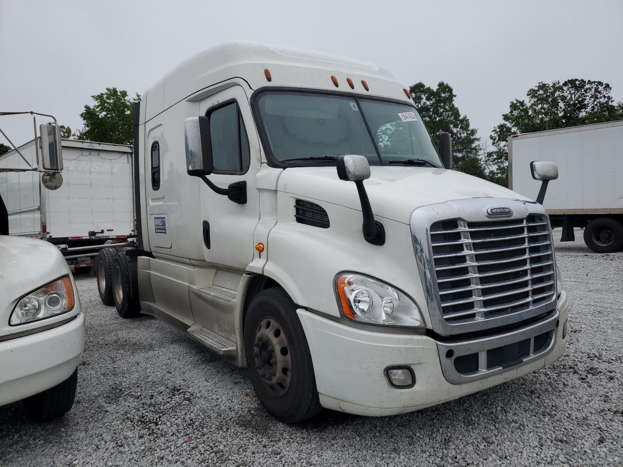 2019 Freightliner Cascadia 1