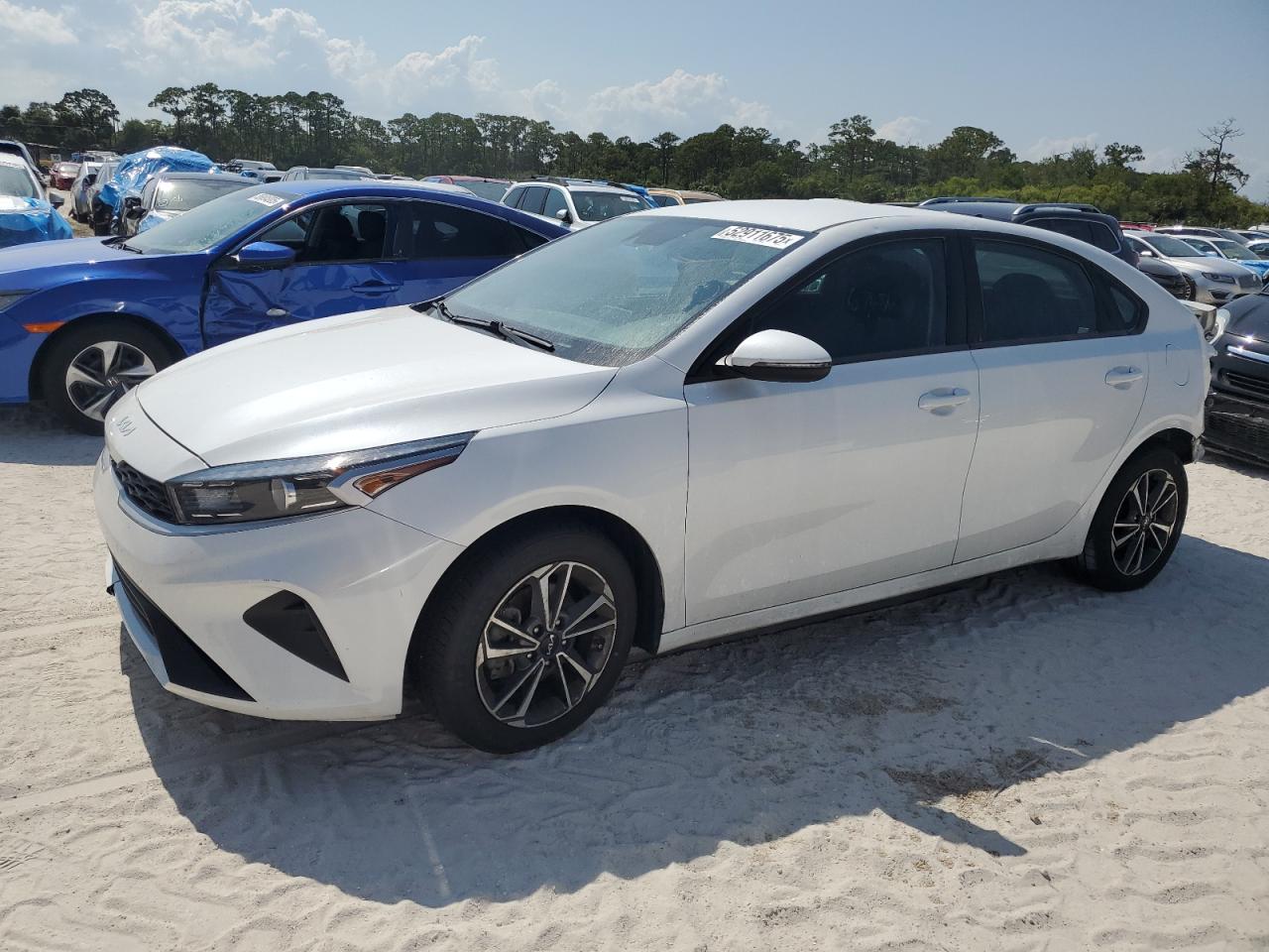 2022 Kia Forte fe FE