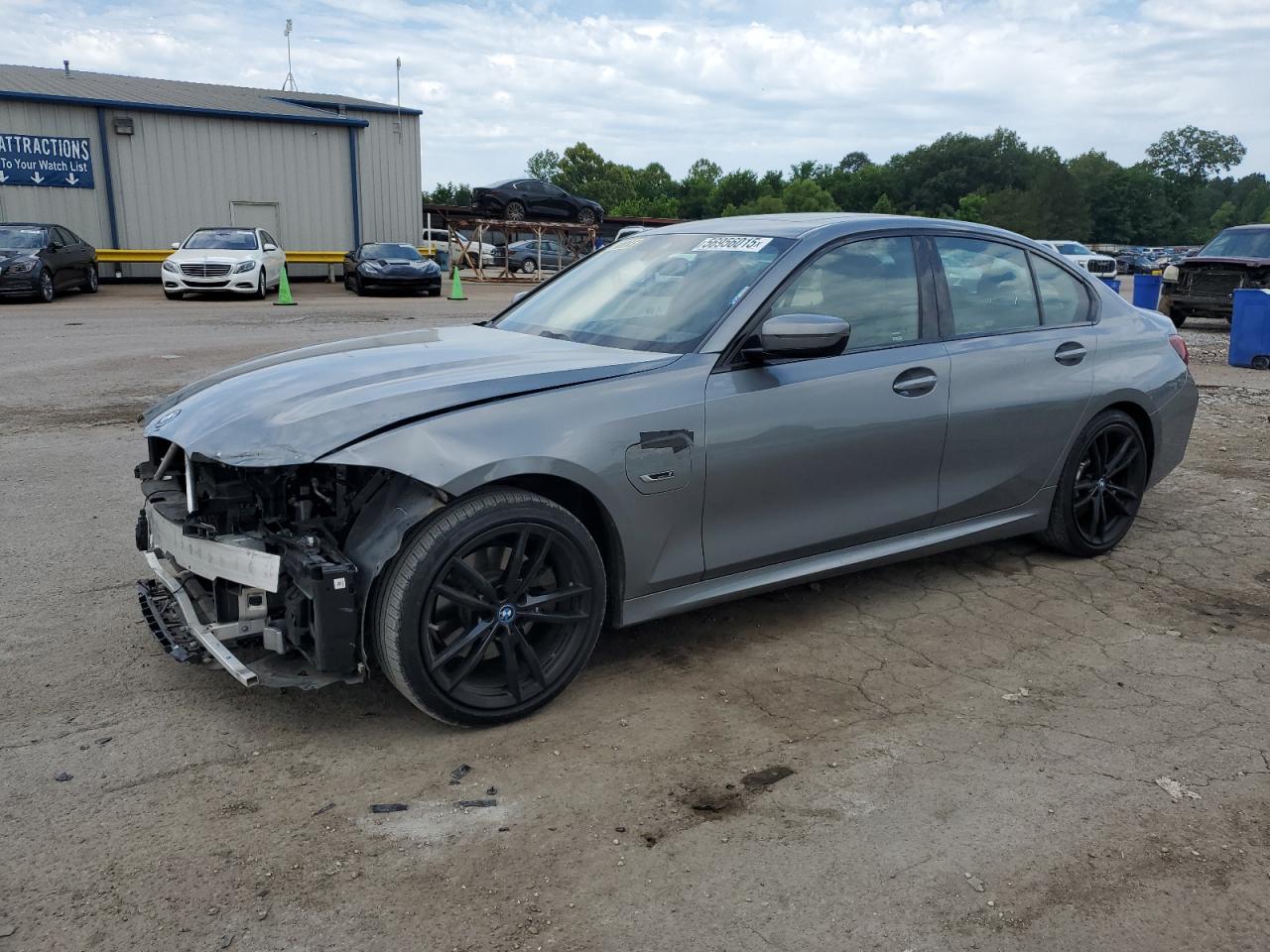 2023 BMW 330e
