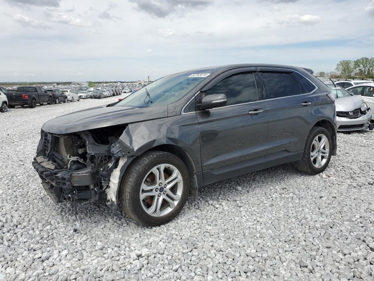 Ford Edge titanium