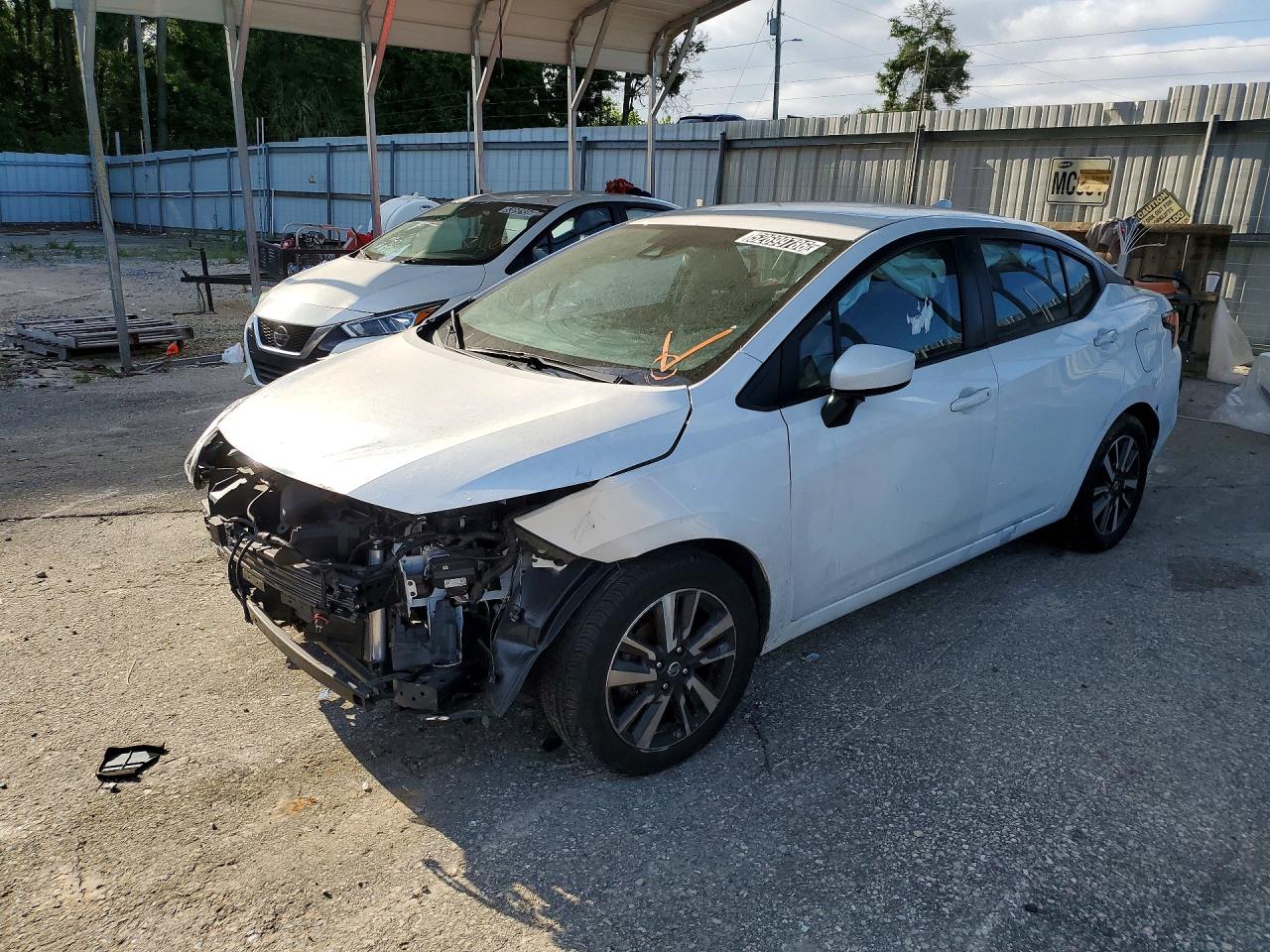 Nissan Versa