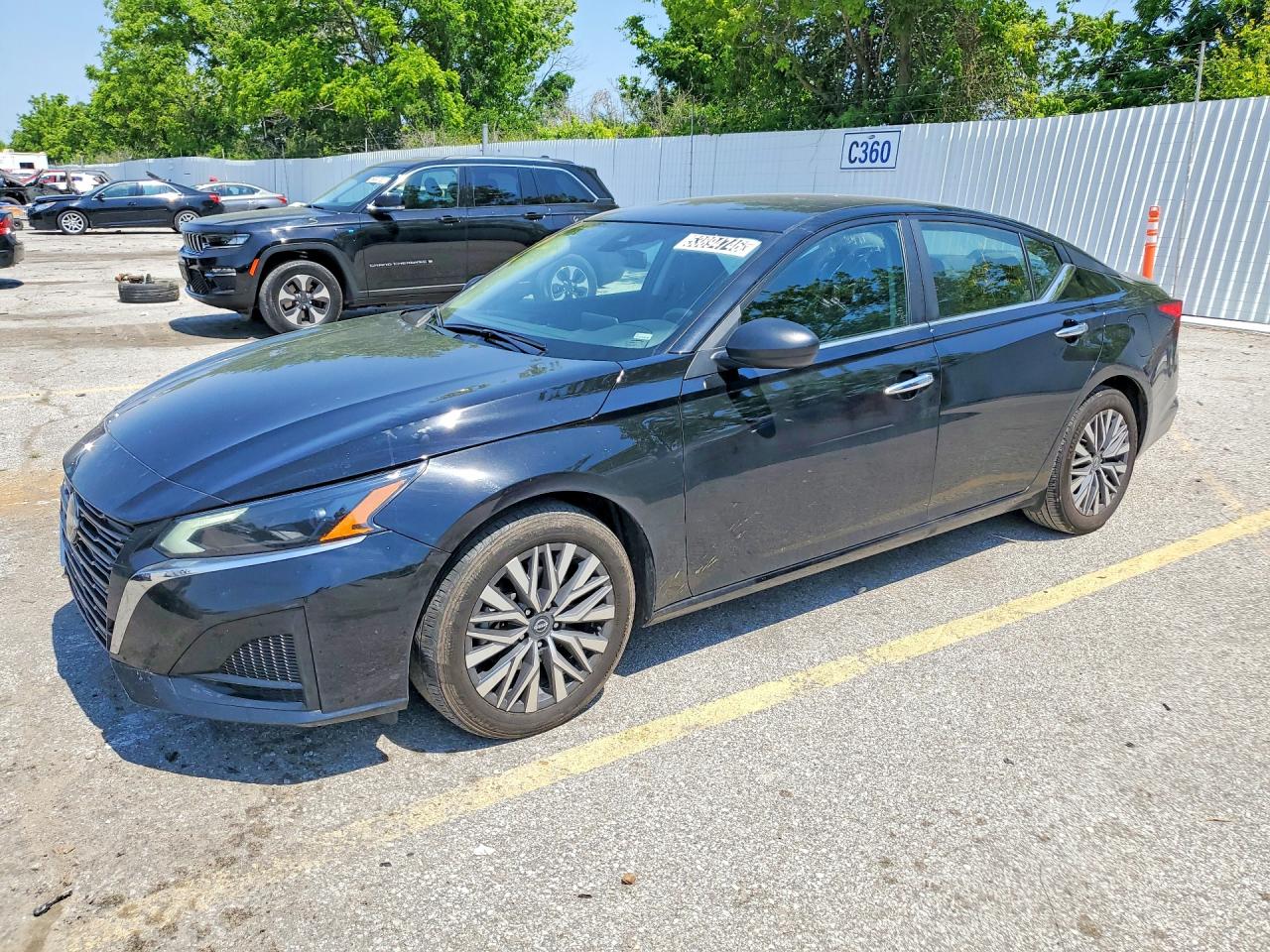 2025 Nissan Altima