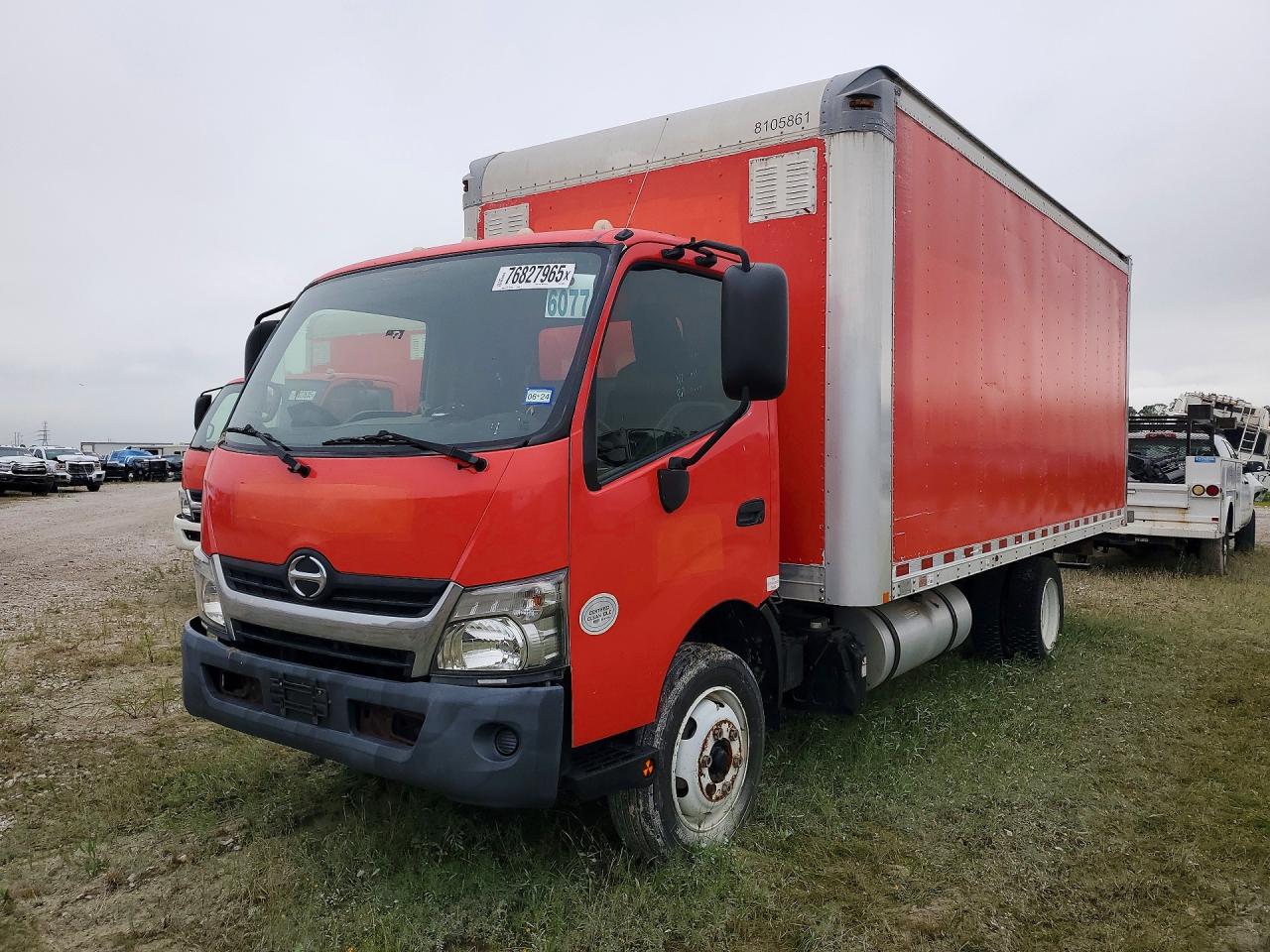 2017 Hino 195