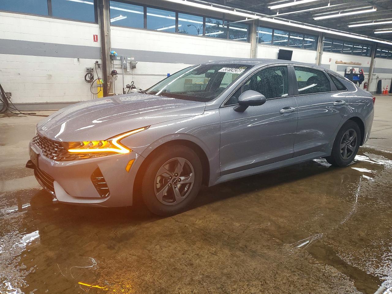 2023 Kia K5