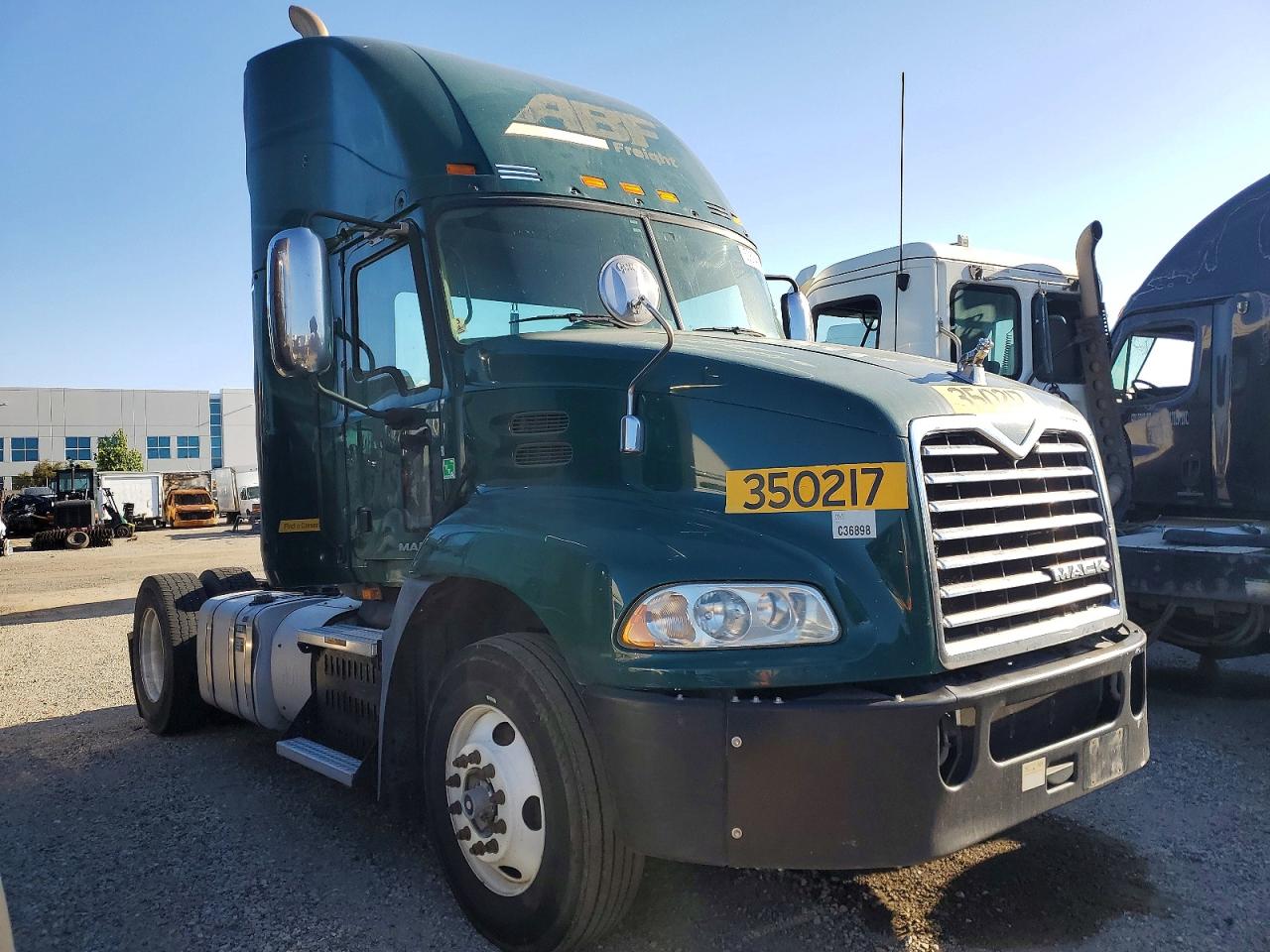 Mack Cxu612