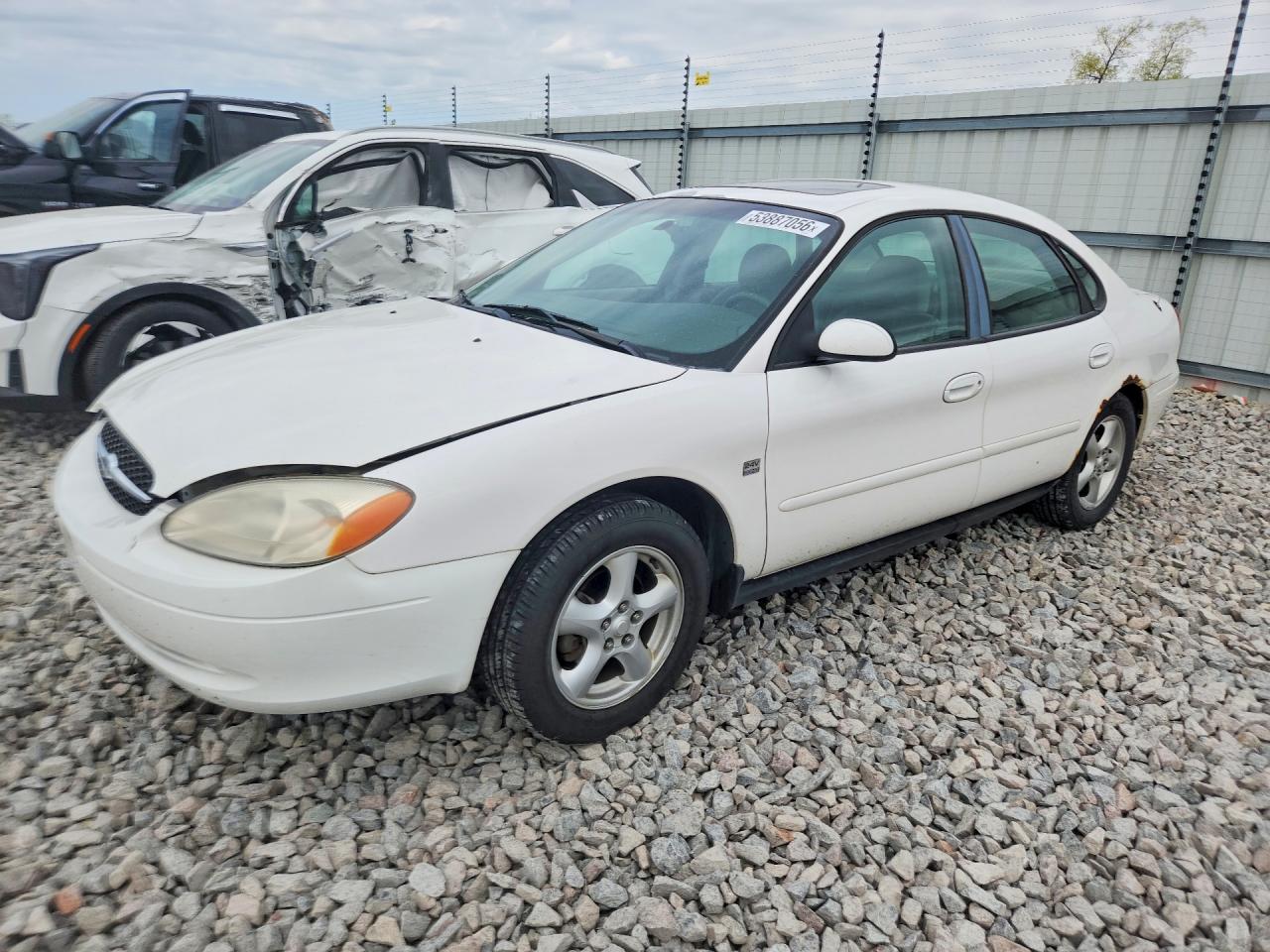2000 Ford Taurus
