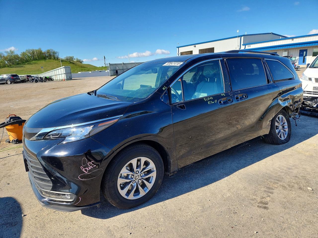 2025 Toyota Sienna