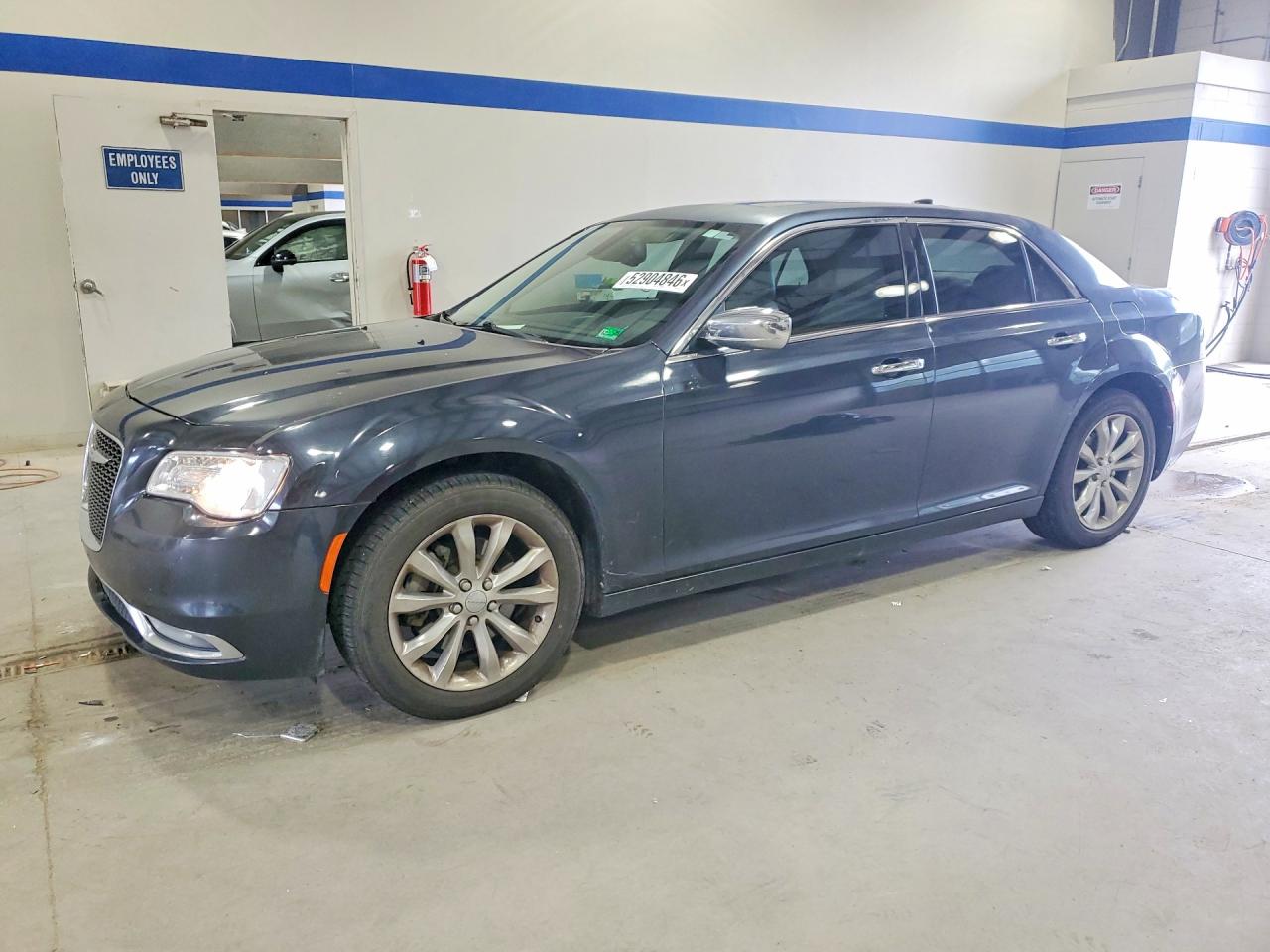 2016 Chrysler 300