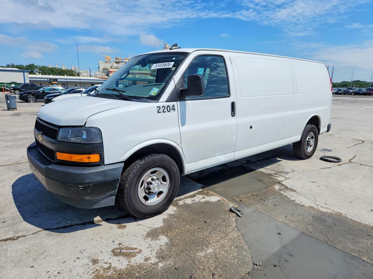 2022 Chevrolet Express 2500