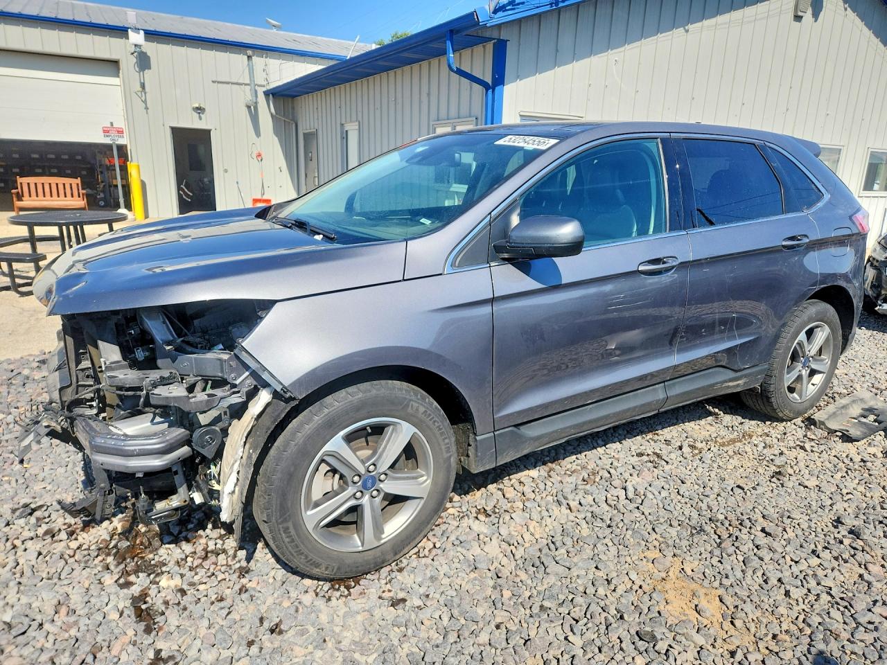 2021 Ford Edge